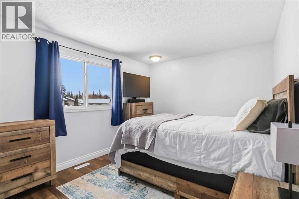 373 Ross Haven Drive, Fort Mcmurray, Alberta  T9H 3P2 - Photo 13 - A2282784