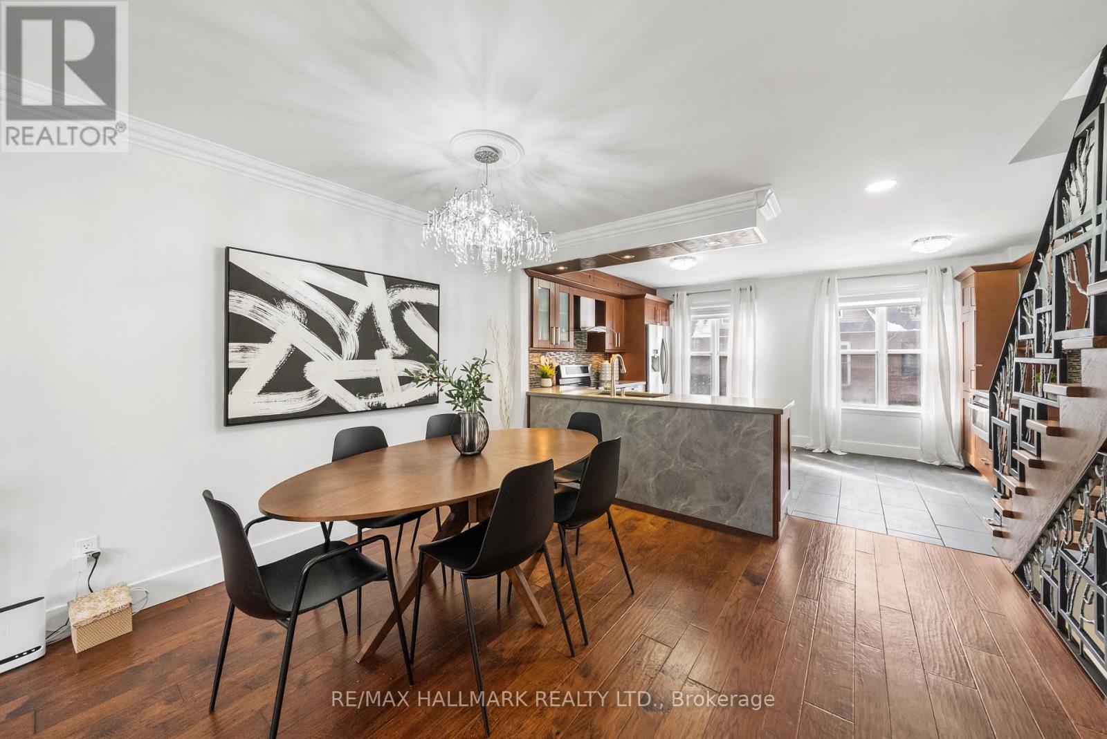 9 Douville Court, Toronto, Ontario  M5A 4E7 - Photo 10 - C12818708