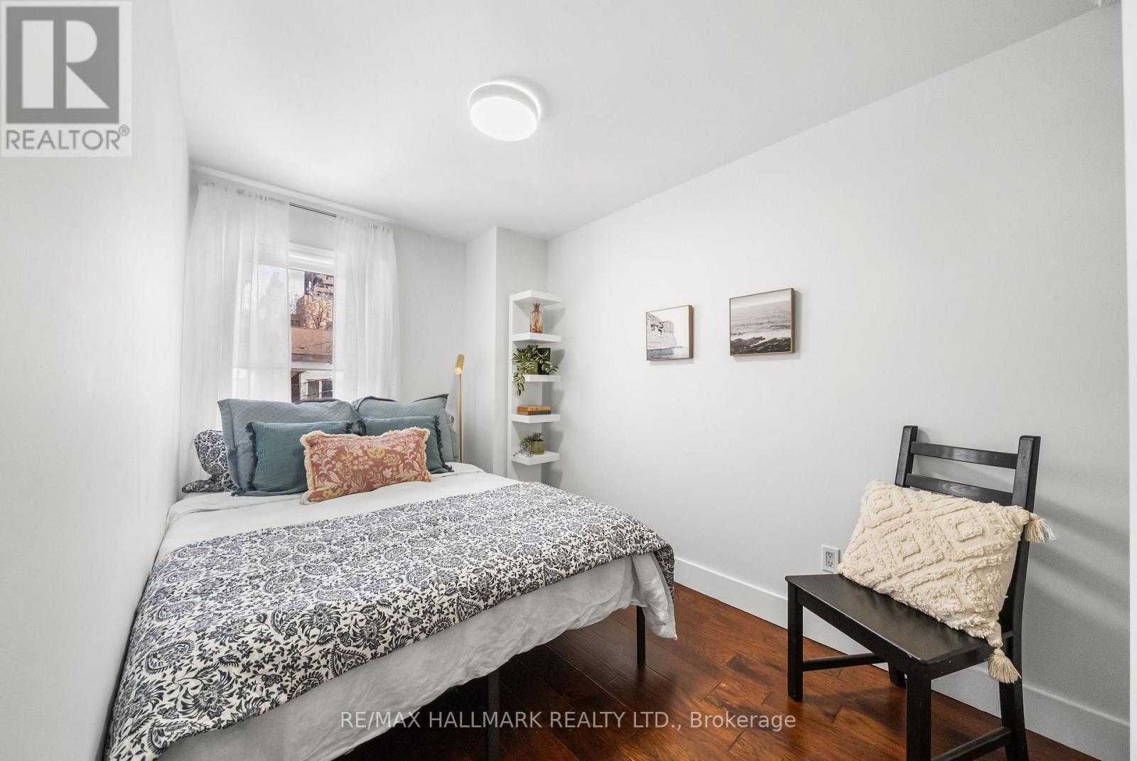 9 Douville Court, Toronto, Ontario  M5A 4E7 - Photo 21 - C12818708