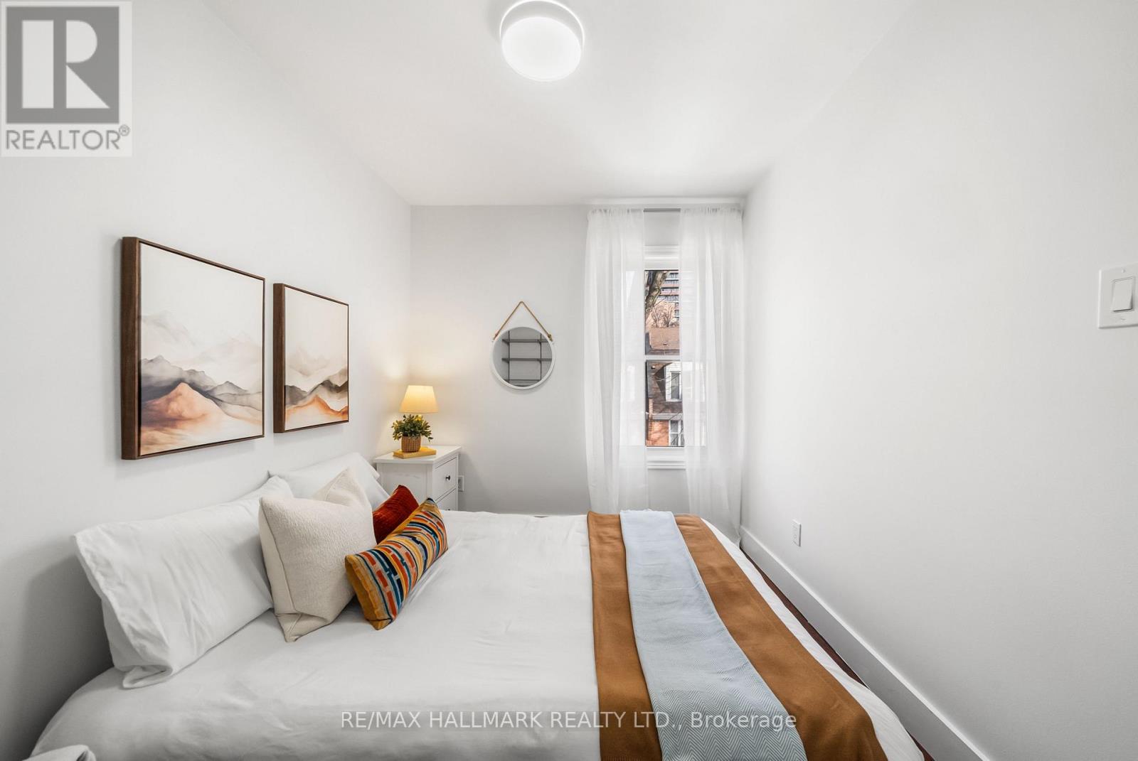 9 Douville Court, Toronto, Ontario  M5A 4E7 - Photo 23 - C12818708