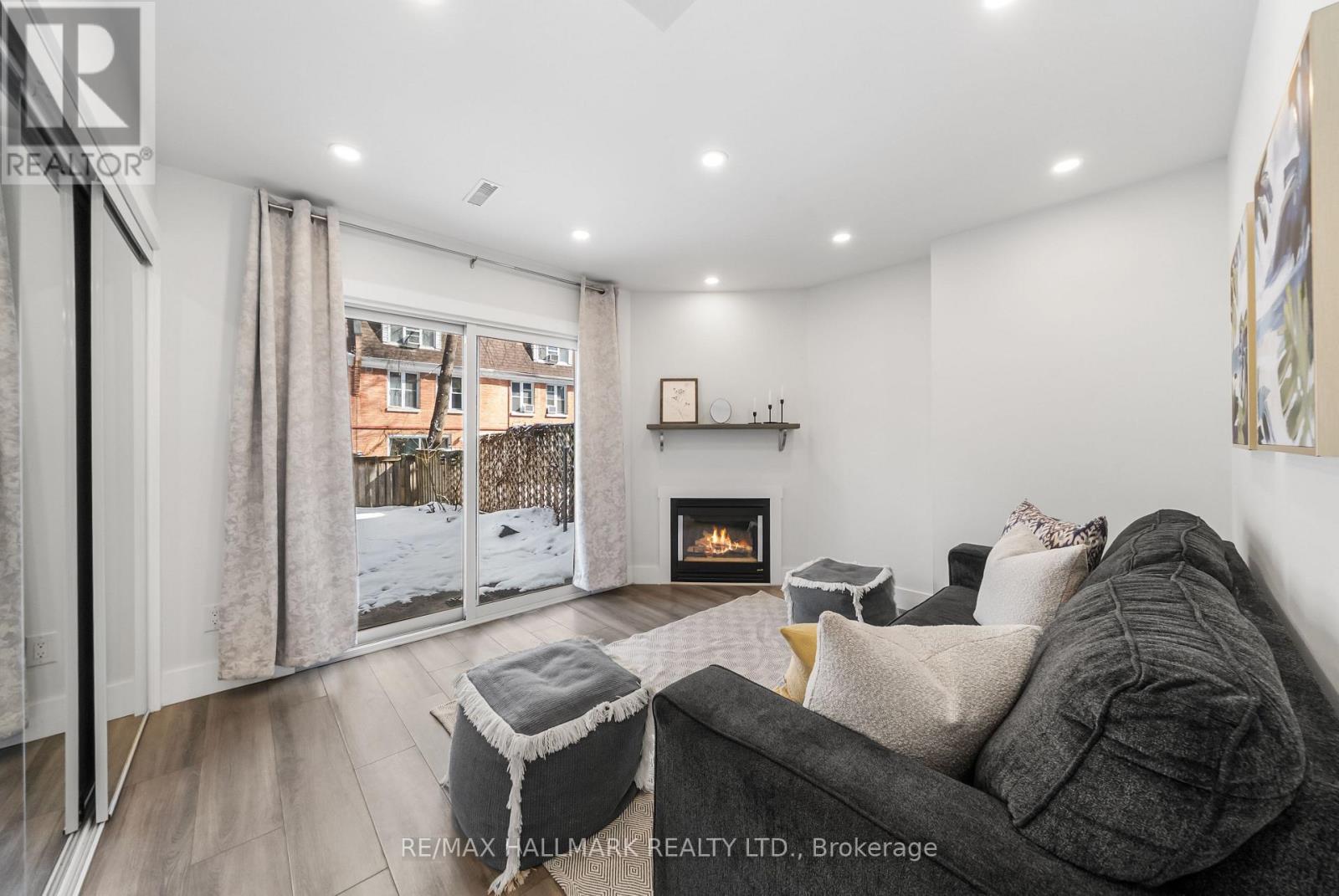 9 Douville Court, Toronto, Ontario  M5A 4E7 - Photo 26 - C12818708