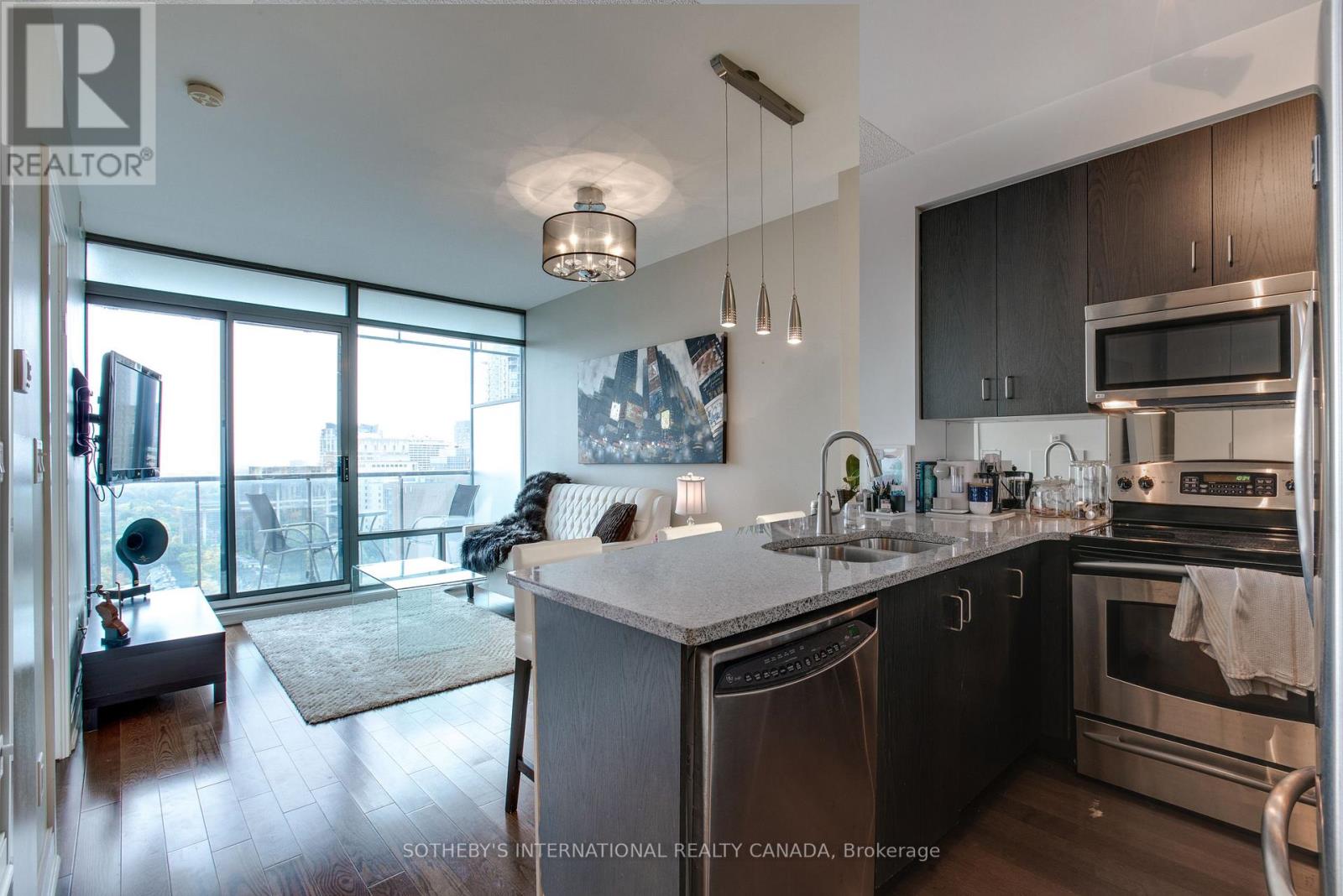 2001 - 18 Yorkville Avenue, Toronto, Ontario  M4W 1L4 - Photo 5 - C12818932