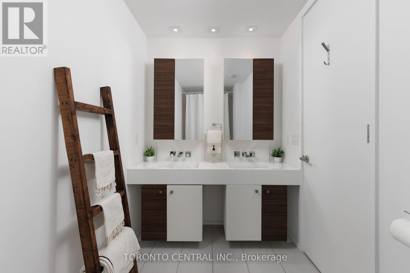 258 Manning Avenue, Toronto, Ontario  M6J 2K7 - Photo 24 - C12818970