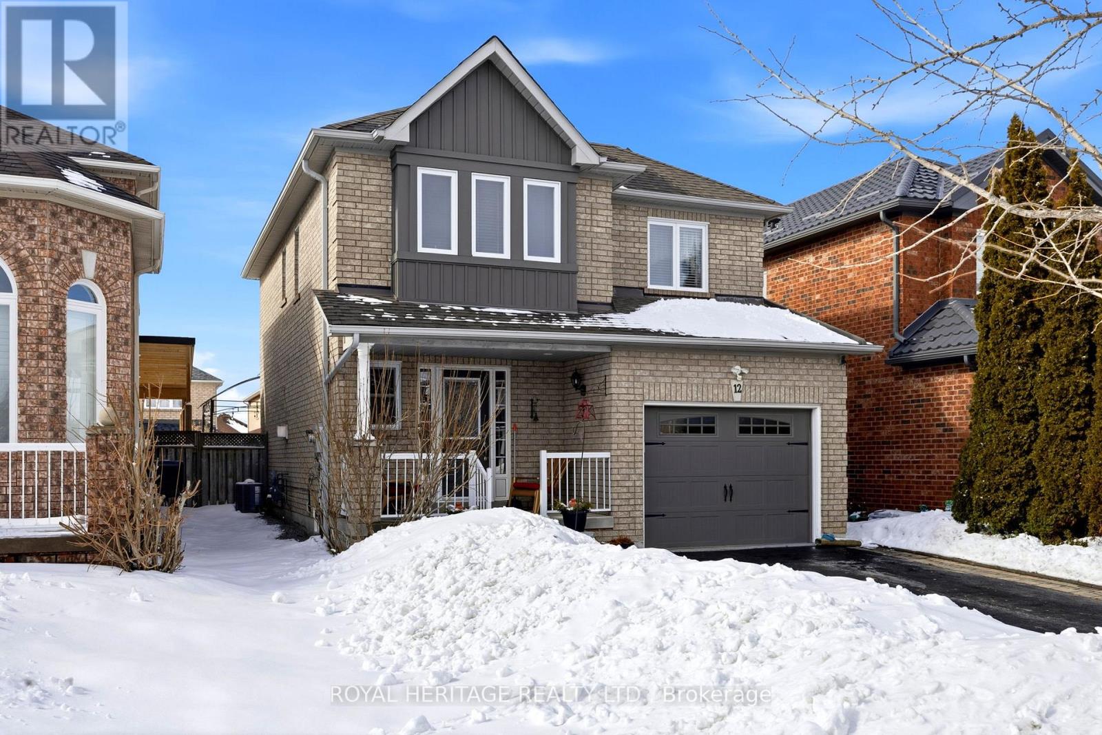 12 Floree Street, Whitby, Ontario  L1R 3B2 - Photo 3 - E12818776