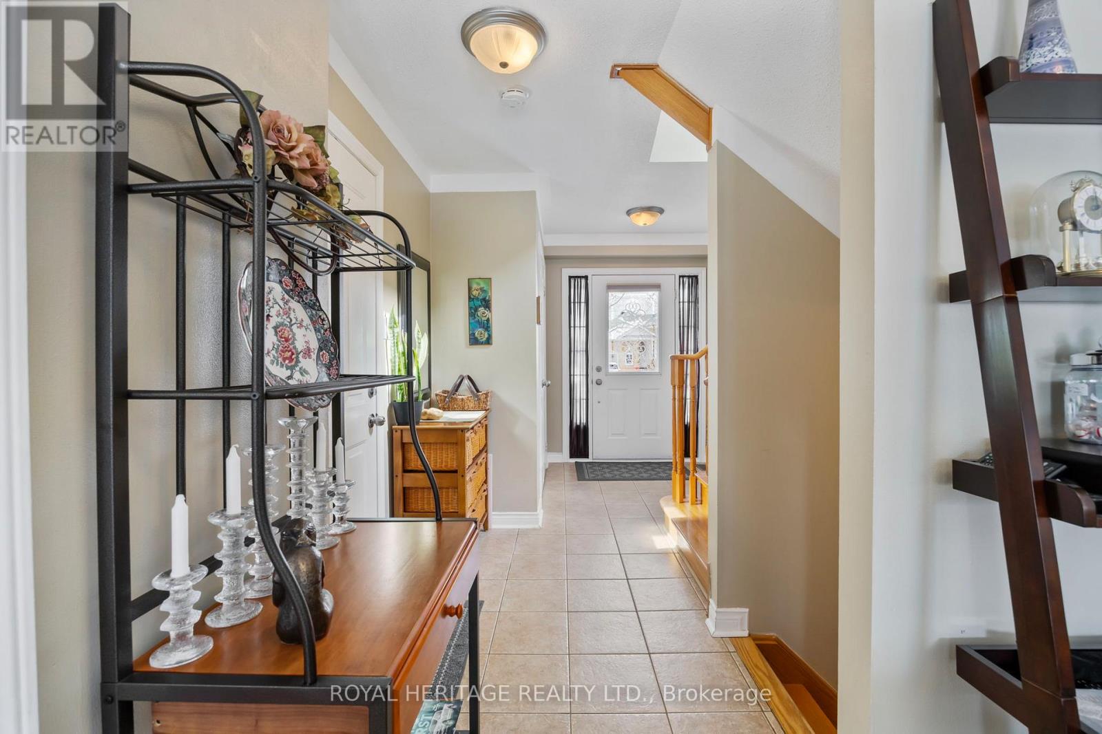 12 Floree Street, Whitby, Ontario  L1R 3B2 - Photo 8 - E12818776