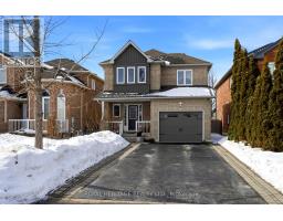 12 FLOREE STREET, Whitby, Ontario