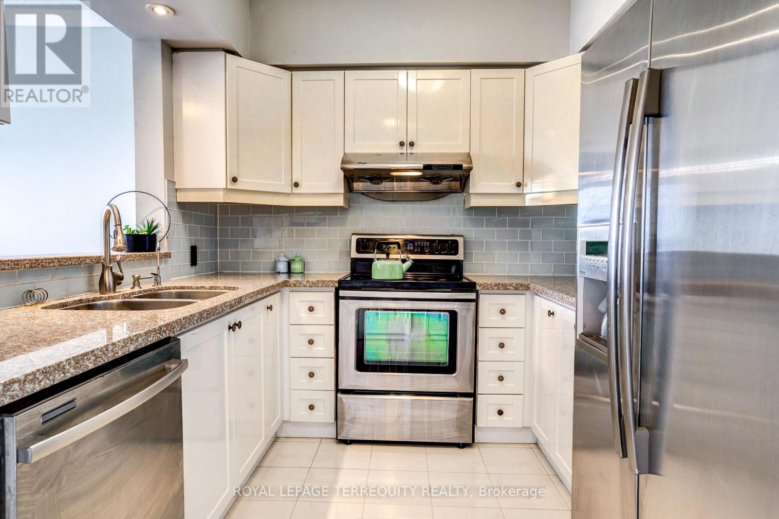 Ph12 - 2628 Mccowan Road, Toronto (Agincourt North), Ontario  M1S 5J8 - Photo 3 - E12818794