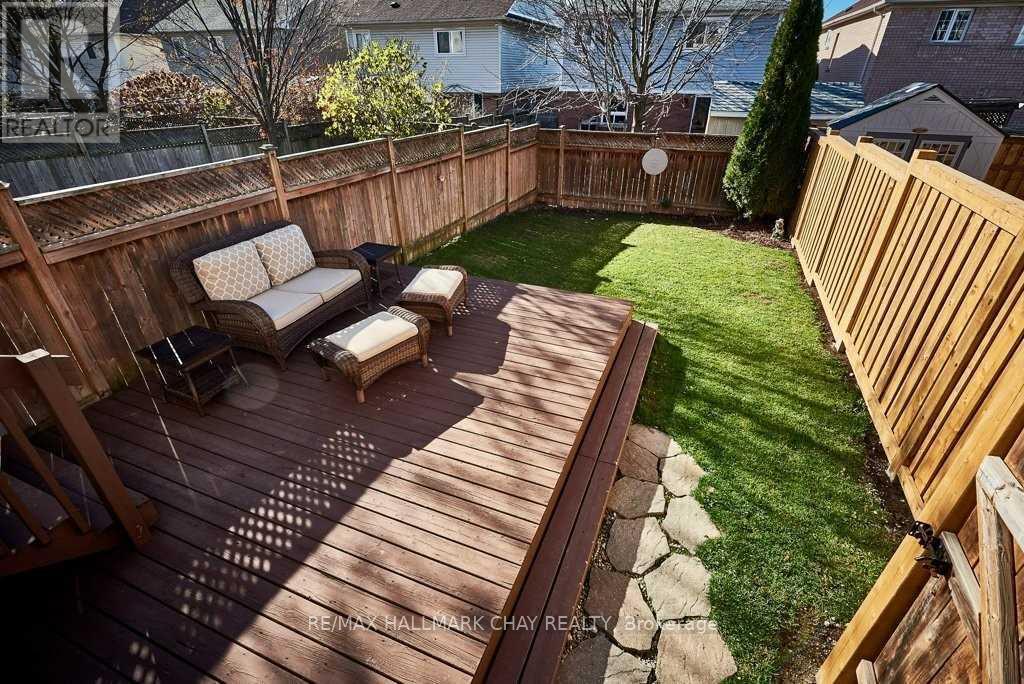 129 Kirkland Place, Whitby, Ontario  L1P 1W8 - Photo 16 - E12818860