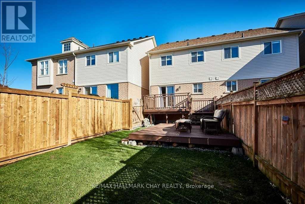 129 Kirkland Place, Whitby, Ontario  L1P 1W8 - Photo 17 - E12818860