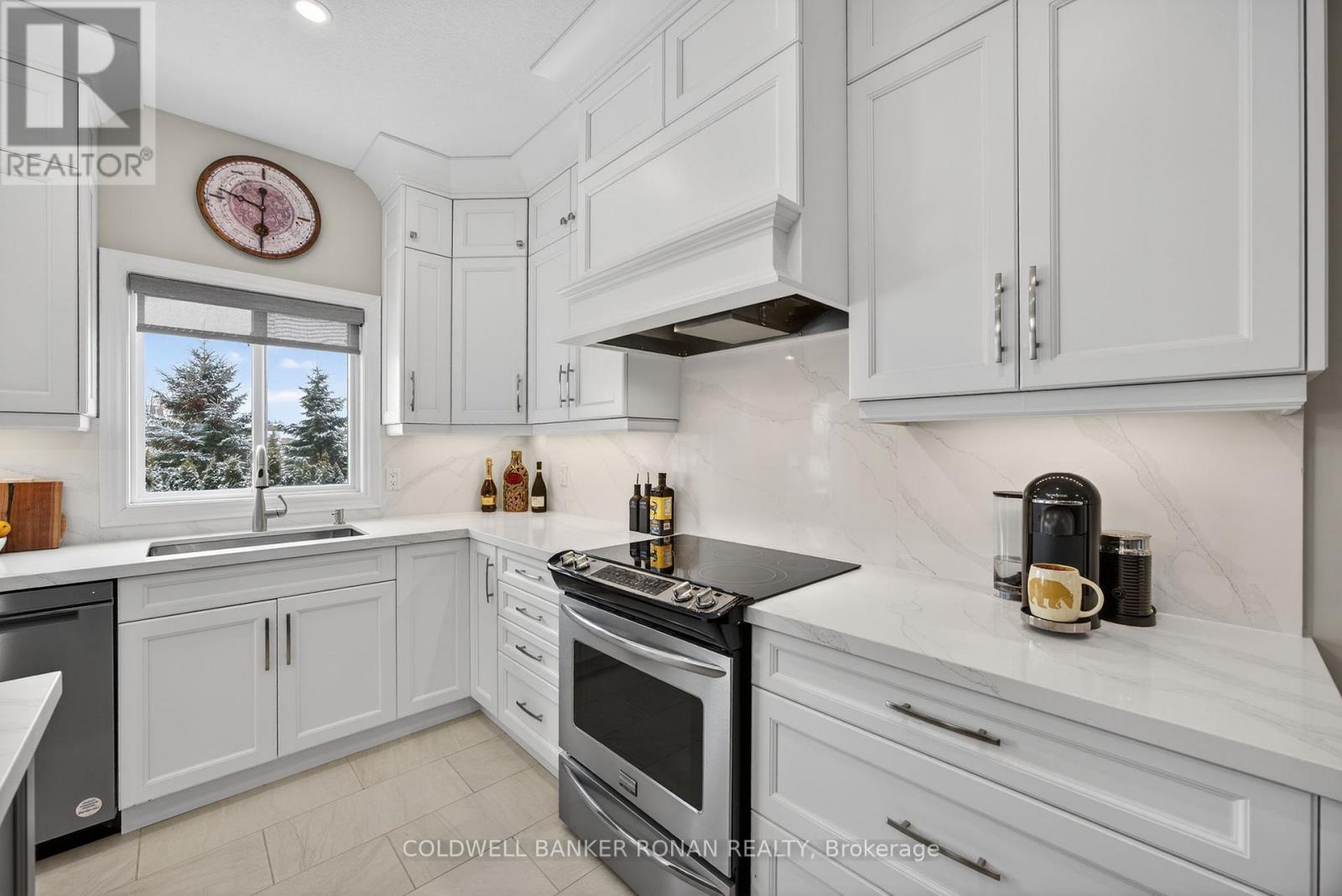 126 Gray Avenue, New Tecumseth, Ontario  L9R 0G4 - Photo 11 - N12818720