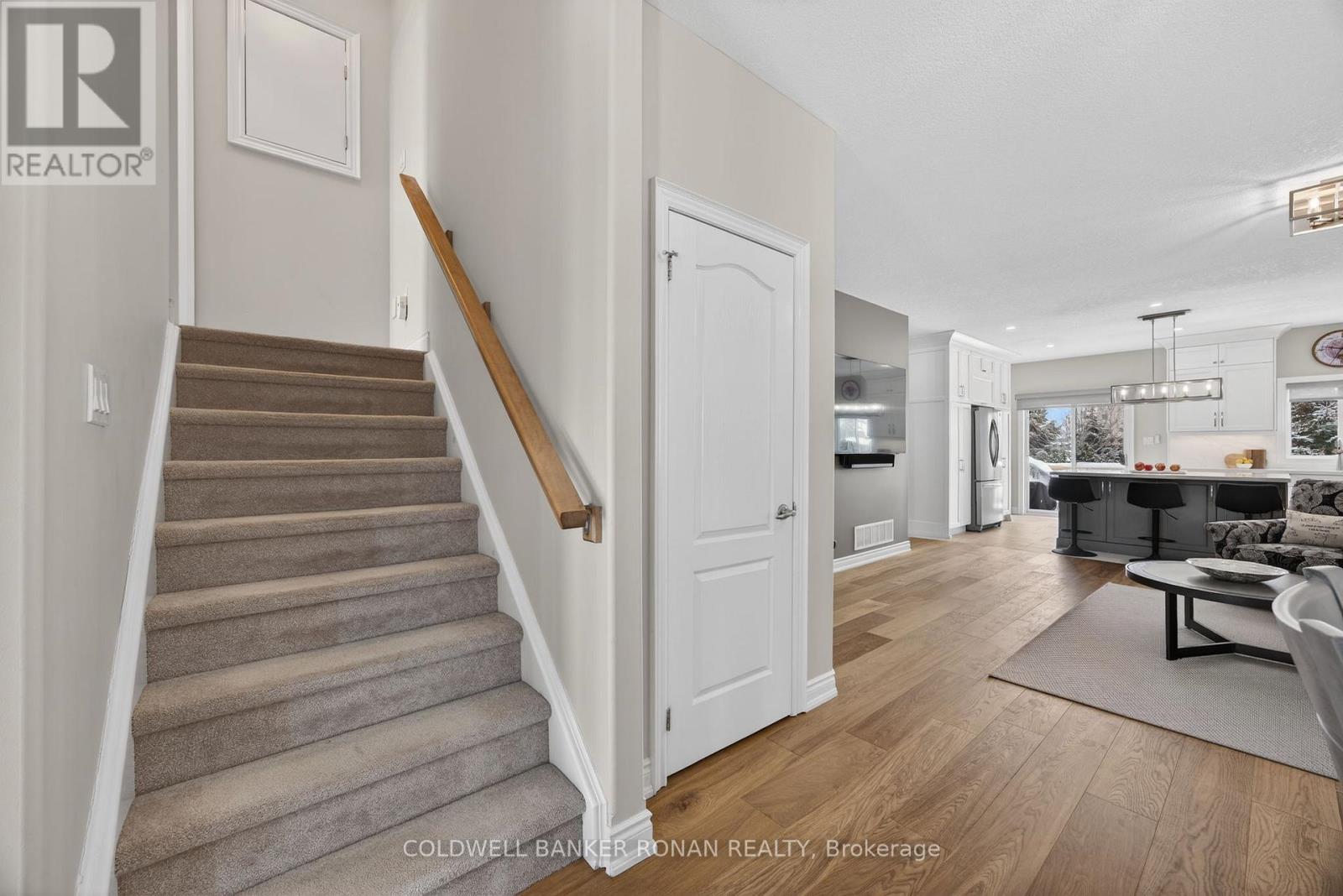 126 Gray Avenue, New Tecumseth, Ontario  L9R 0G4 - Photo 23 - N12818720