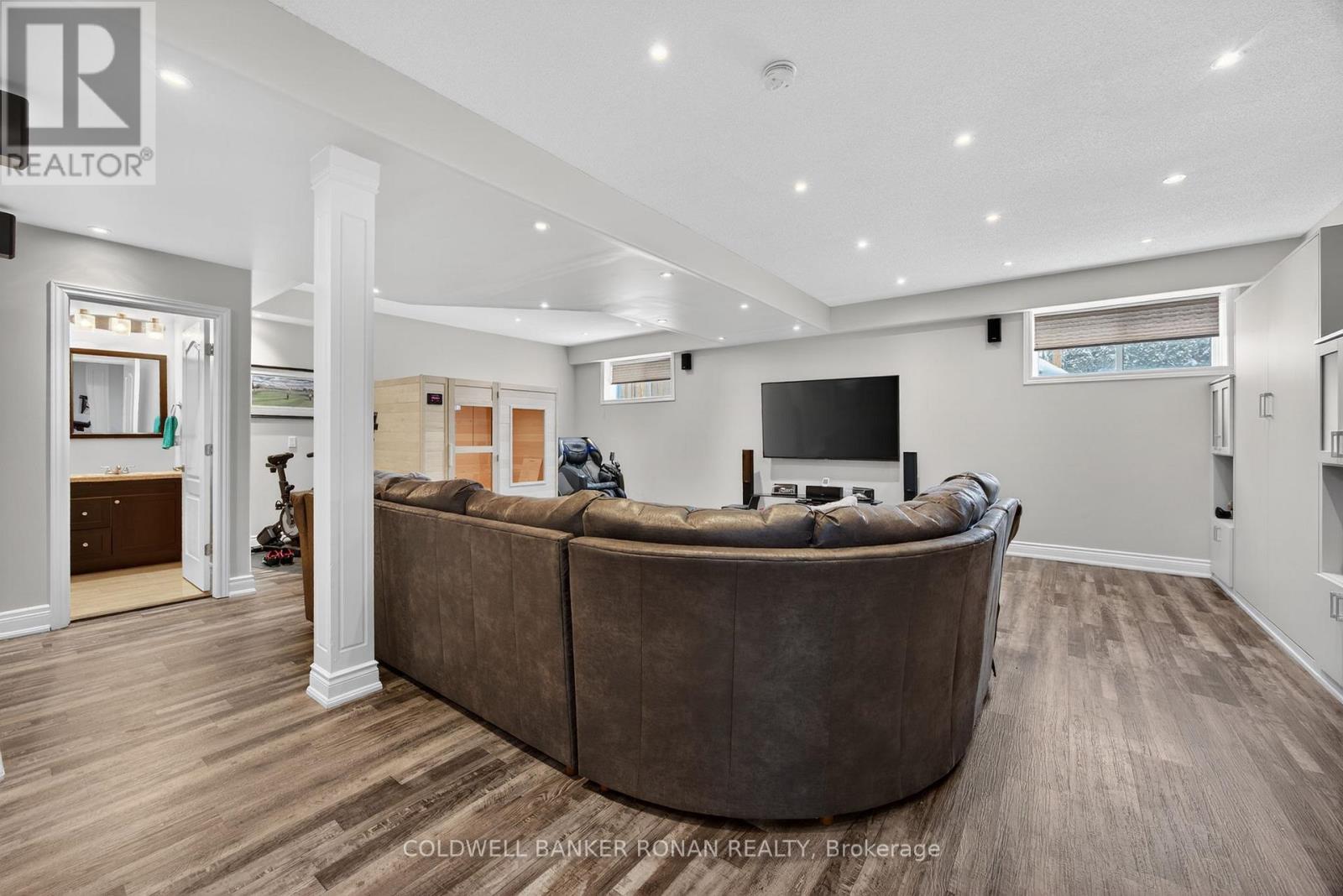 126 Gray Avenue, New Tecumseth, Ontario  L9R 0G4 - Photo 34 - N12818720