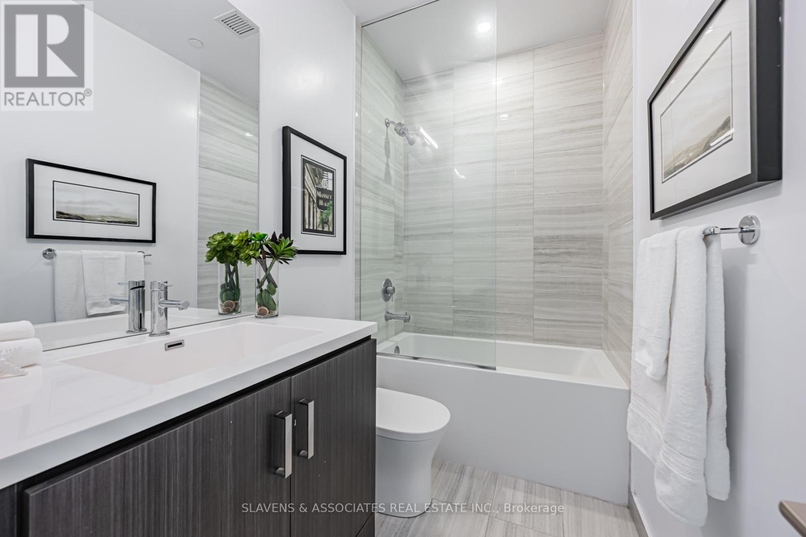 223 - 60 Honeycrisp Crescent, Vaughan, Ontario  L4K 0N5 - Photo 22 - N12818764