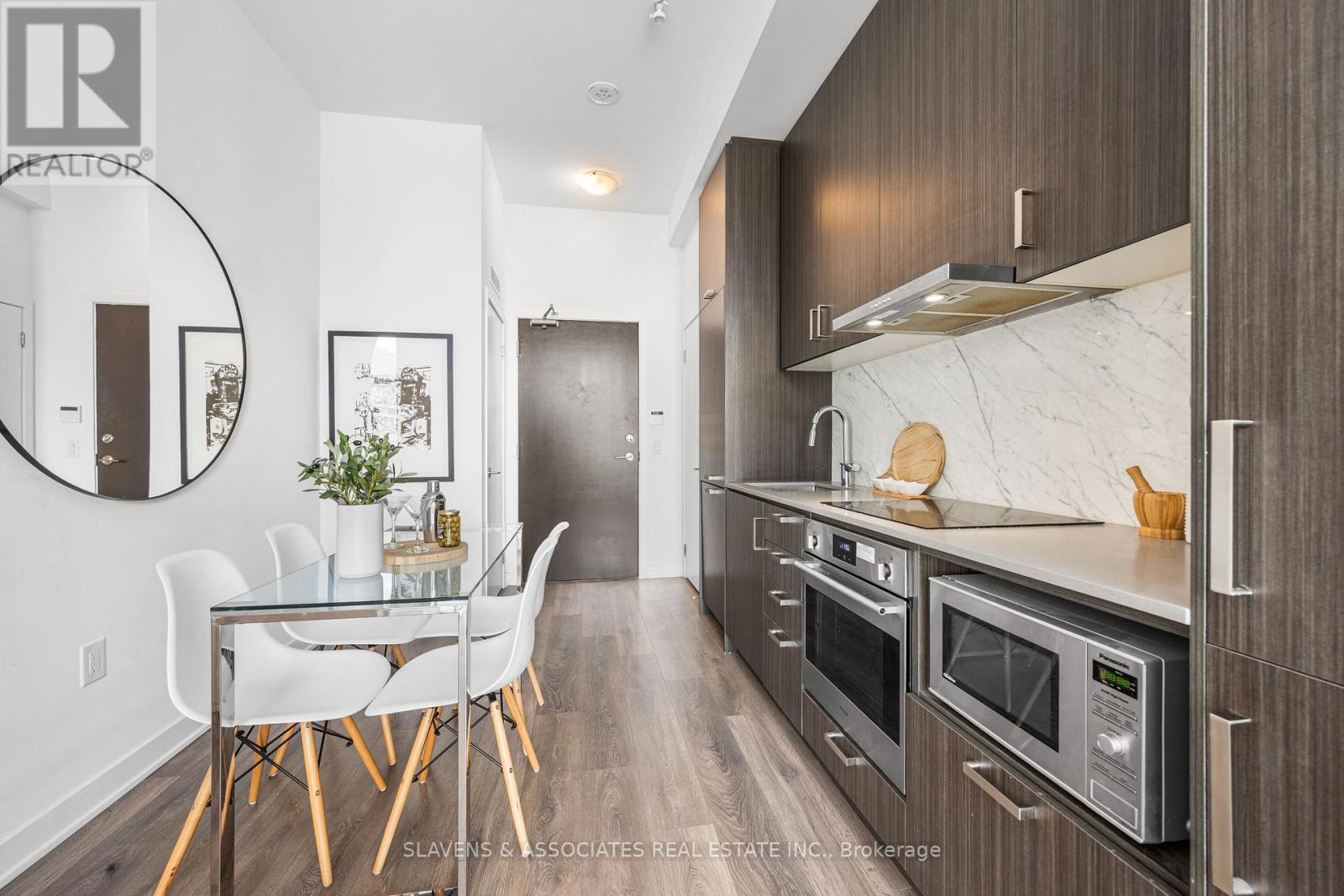 223 - 60 Honeycrisp Crescent, Vaughan, Ontario  L4K 0N5 - Photo 9 - N12818764