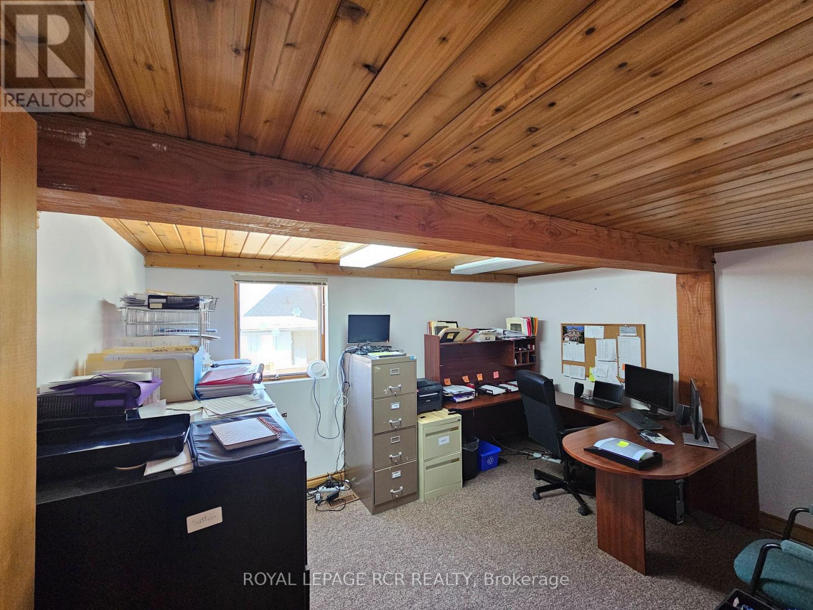 Main 1 - 411 Queen Street, Newmarket, Ontario  L3Y 2G9 - Photo 6 - N12818808