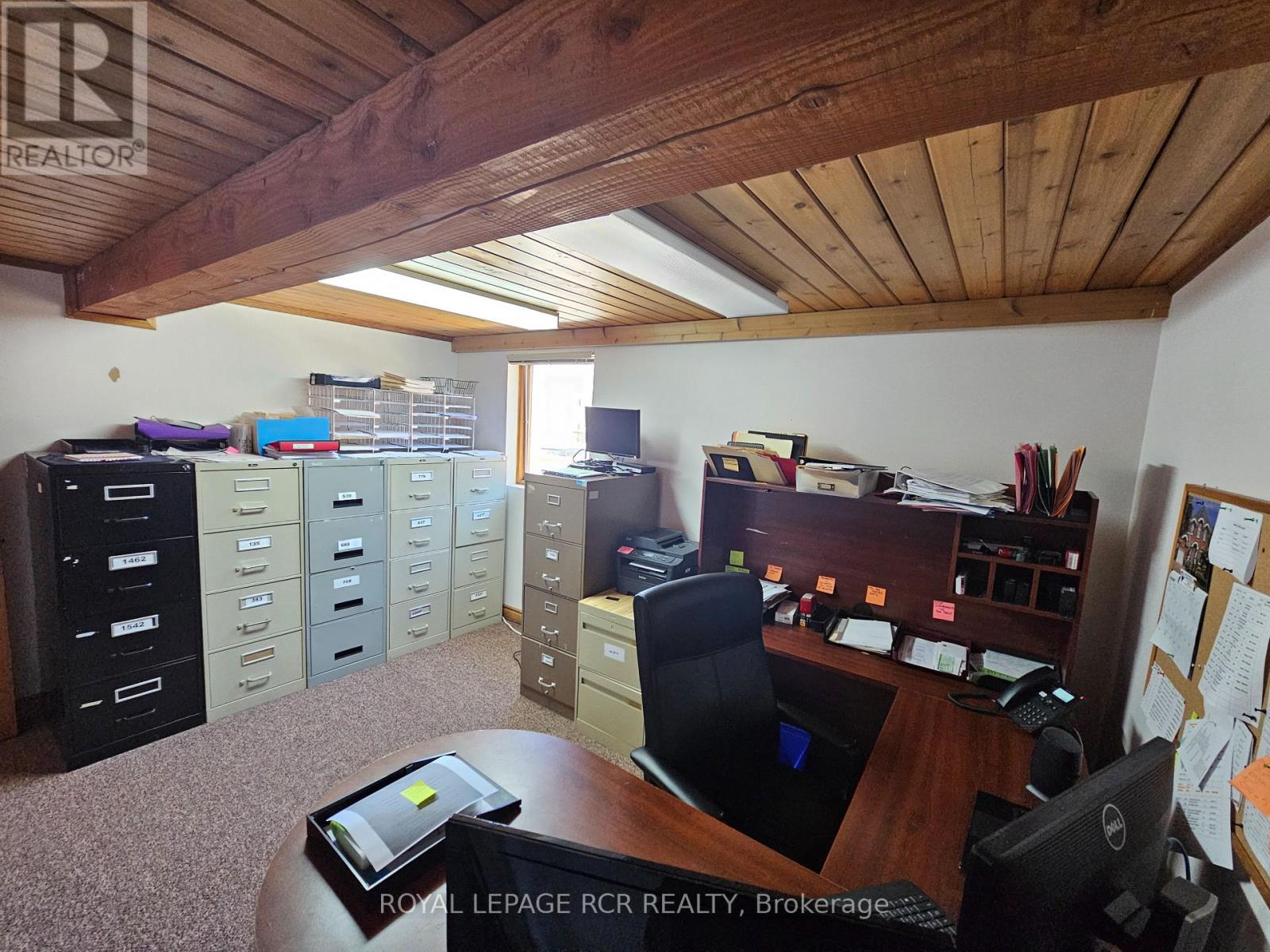 Main 1 - 411 Queen Street, Newmarket, Ontario  L3Y 2G9 - Photo 7 - N12818808