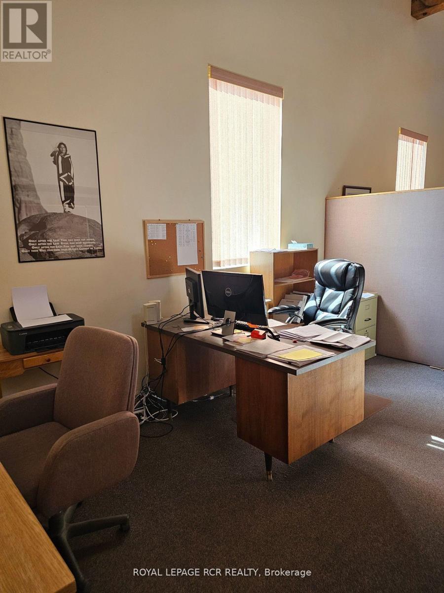 Main 1c - 411 Queen Street, Newmarket, Ontario  L3Y 2G9 - Photo 5 - N12818816