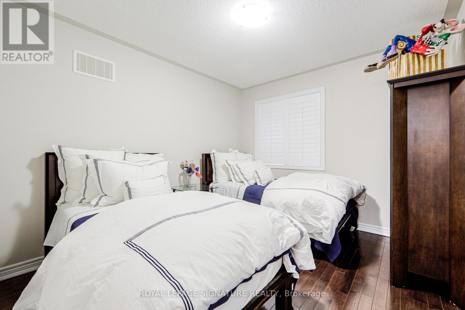 4 Amaranth Court, Richmond Hill, Ontario  L4E 0M2 - Photo 31 - N12818826