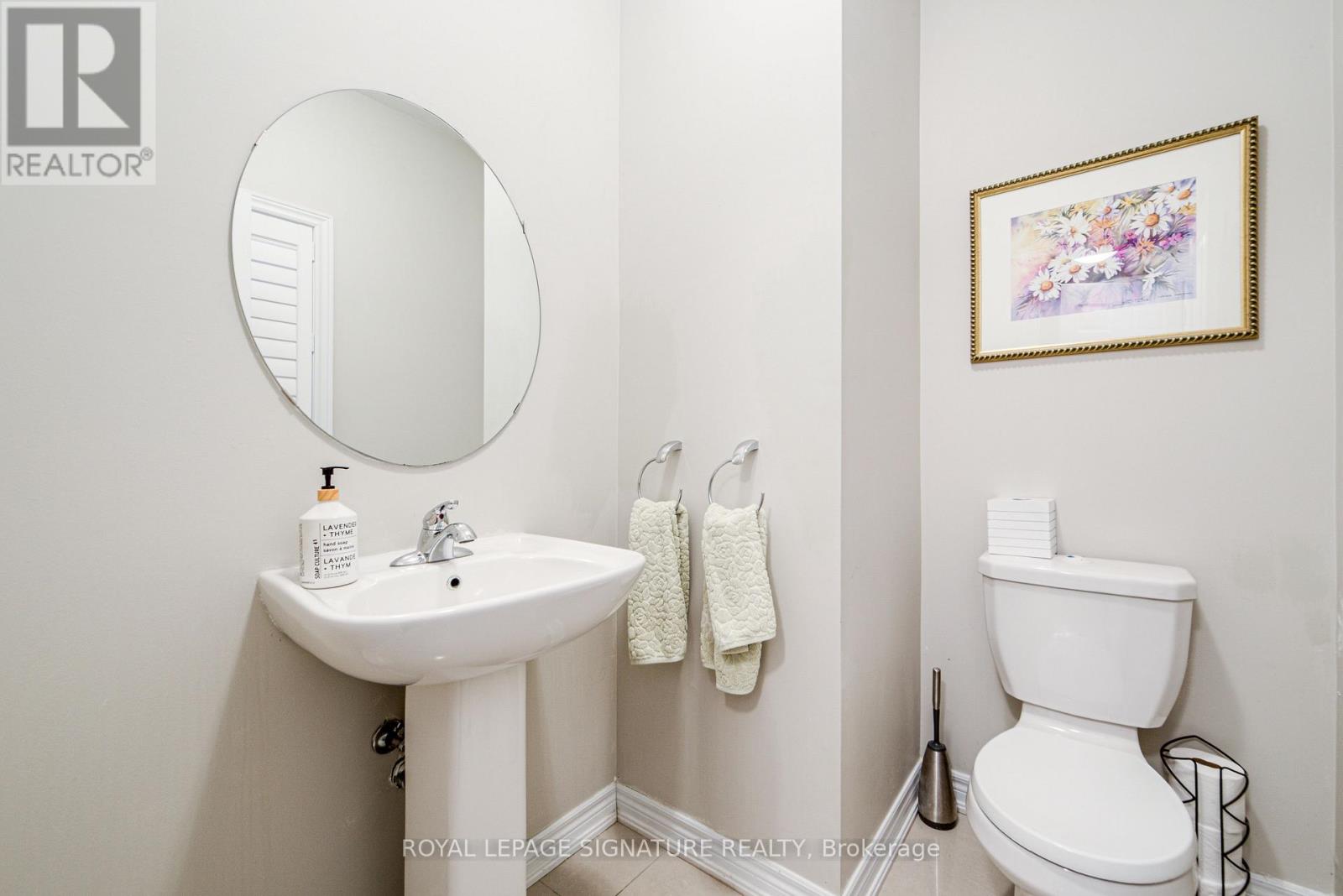 4 Amaranth Court, Richmond Hill, Ontario  L4E 0M2 - Photo 34 - N12818826