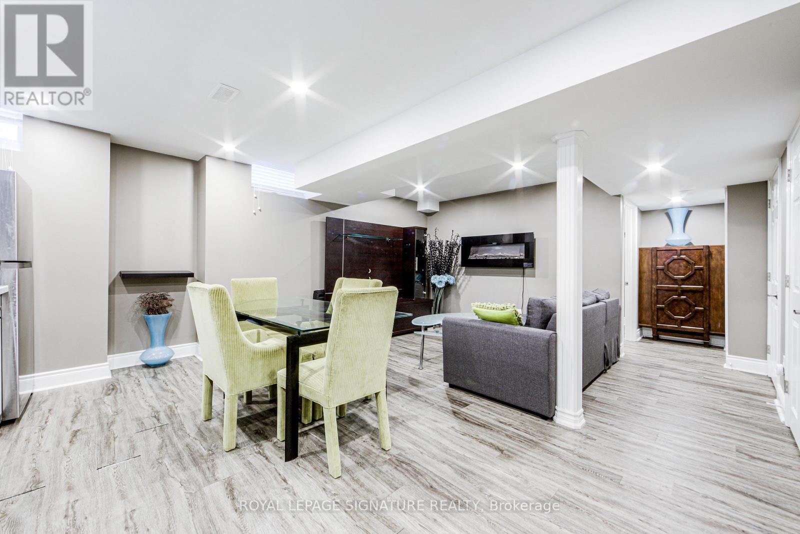 4 Amaranth Court, Richmond Hill, Ontario  L4E 0M2 - Photo 37 - N12818826