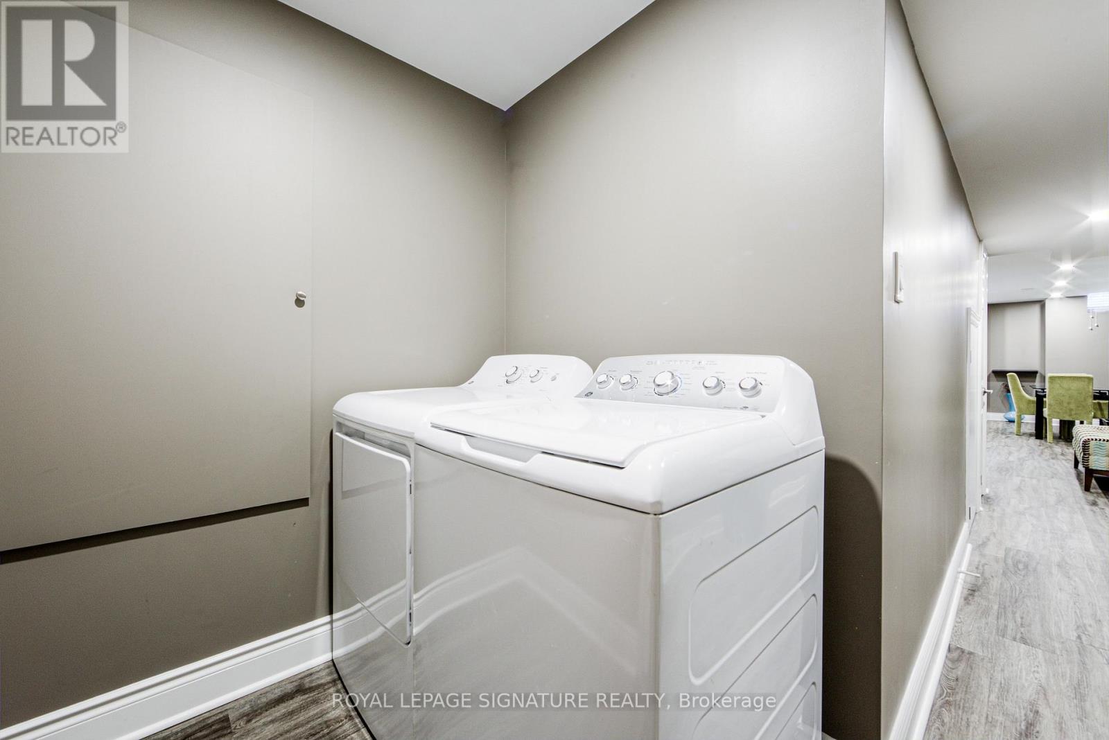 4 Amaranth Court, Richmond Hill, Ontario  L4E 0M2 - Photo 43 - N12818826