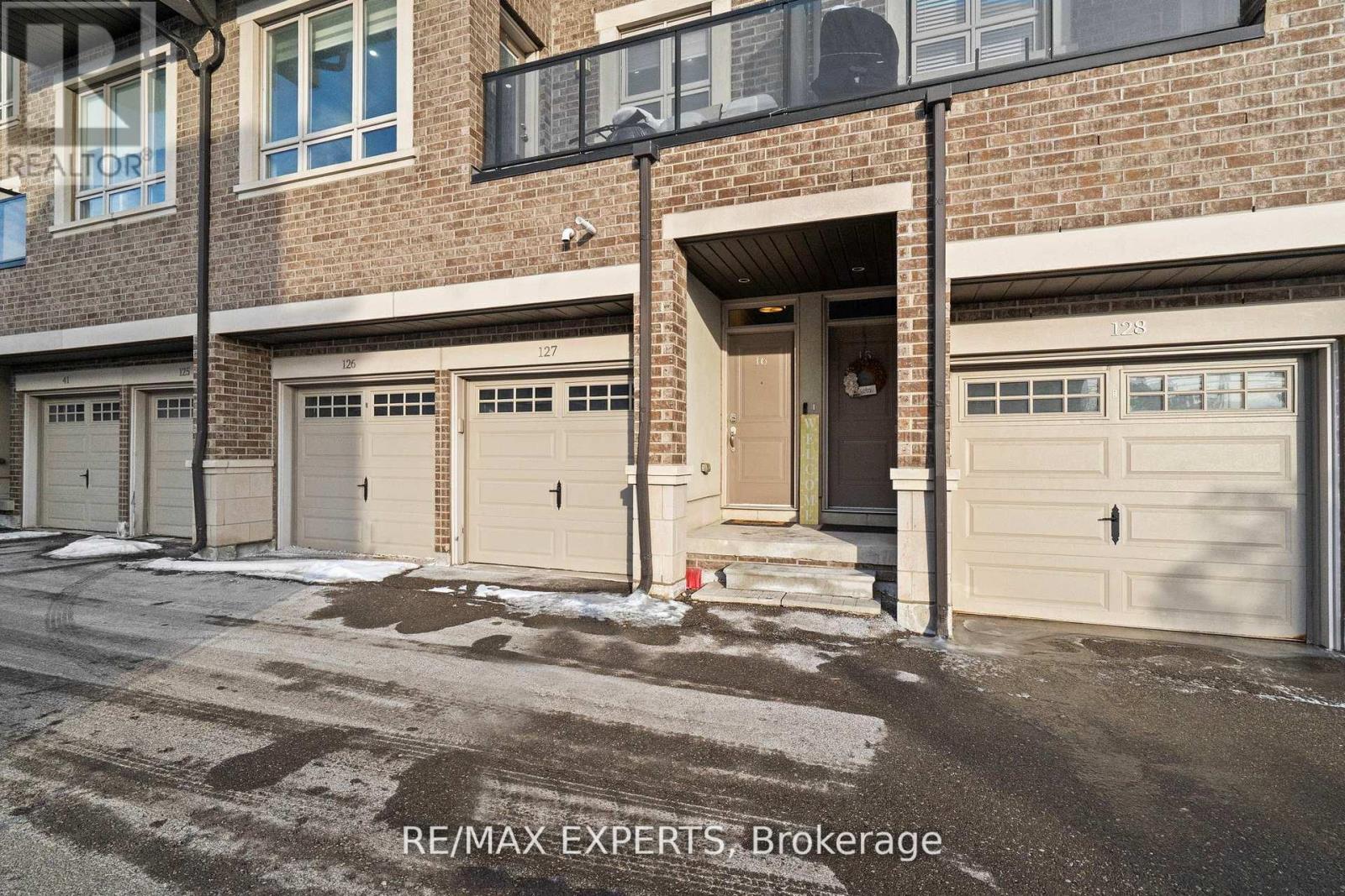 16 - 125 Kayla Crescent, Vaughan, Ontario  L6A 4G5 - Photo 3 - N12818834