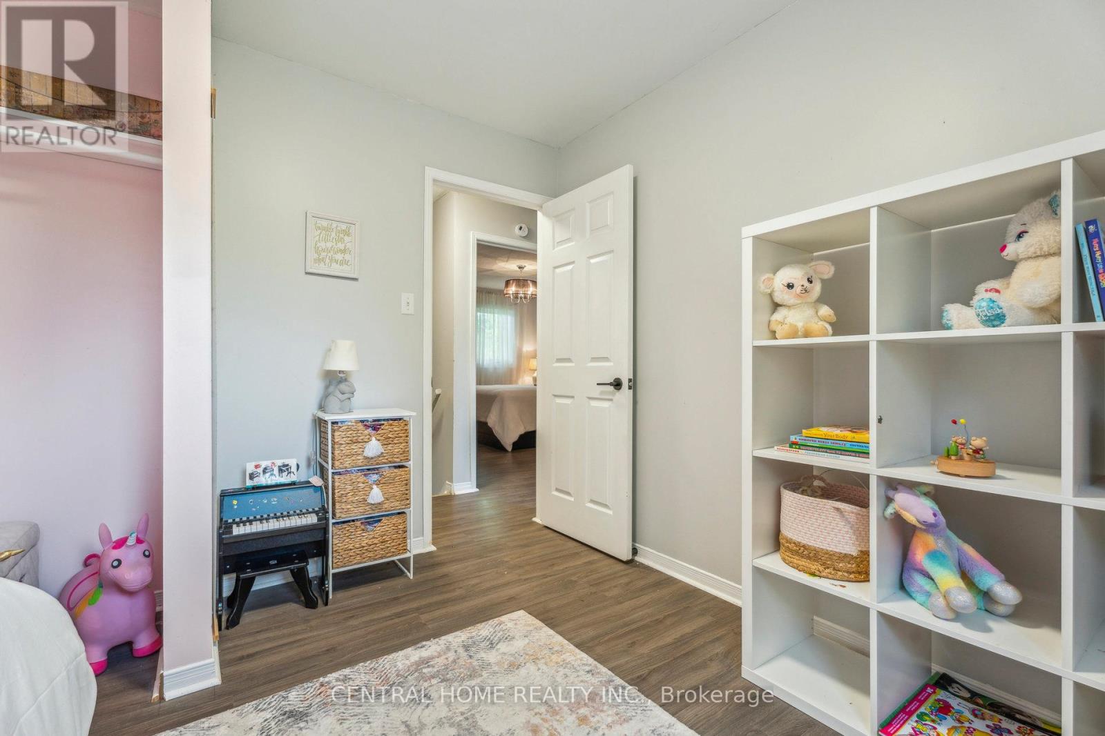 50 Metro Road S, Georgina, Ontario  L4P 3K8 - Photo 18 - N12818840