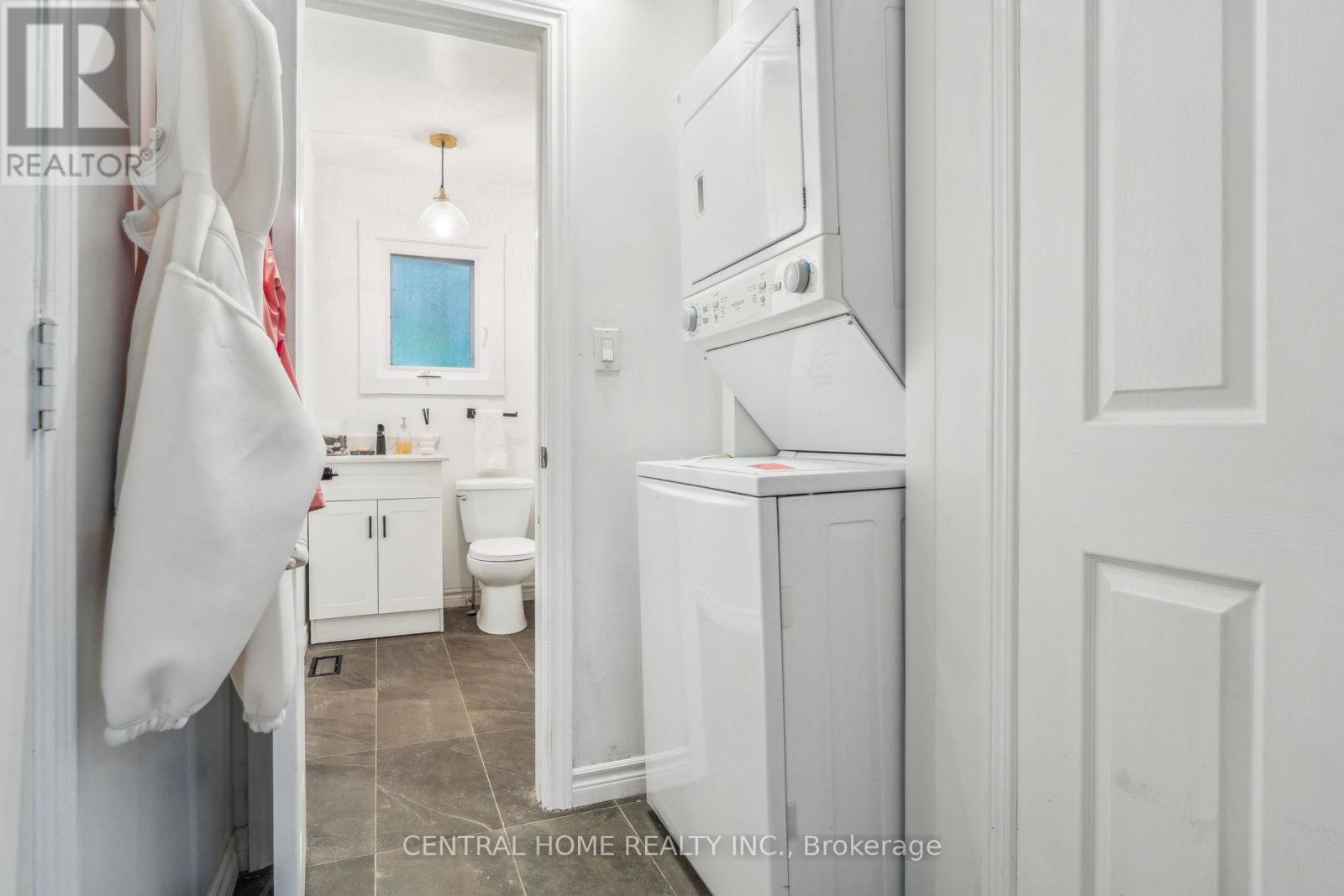 50 Metro Road S, Georgina, Ontario  L4P 3K8 - Photo 21 - N12818840