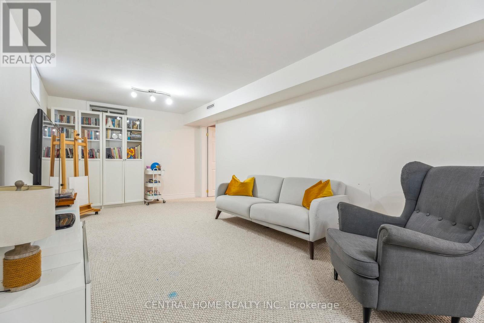 50 Metro Road S, Georgina, Ontario  L4P 3K8 - Photo 24 - N12818840