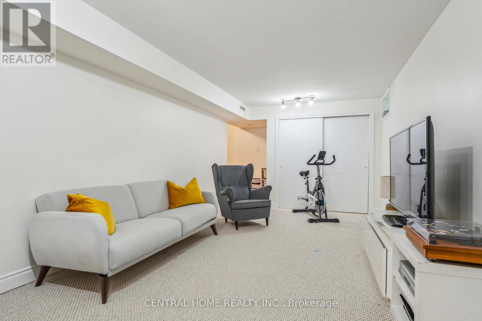 50 Metro Road S, Georgina, Ontario  L4P 3K8 - Photo 25 - N12818840