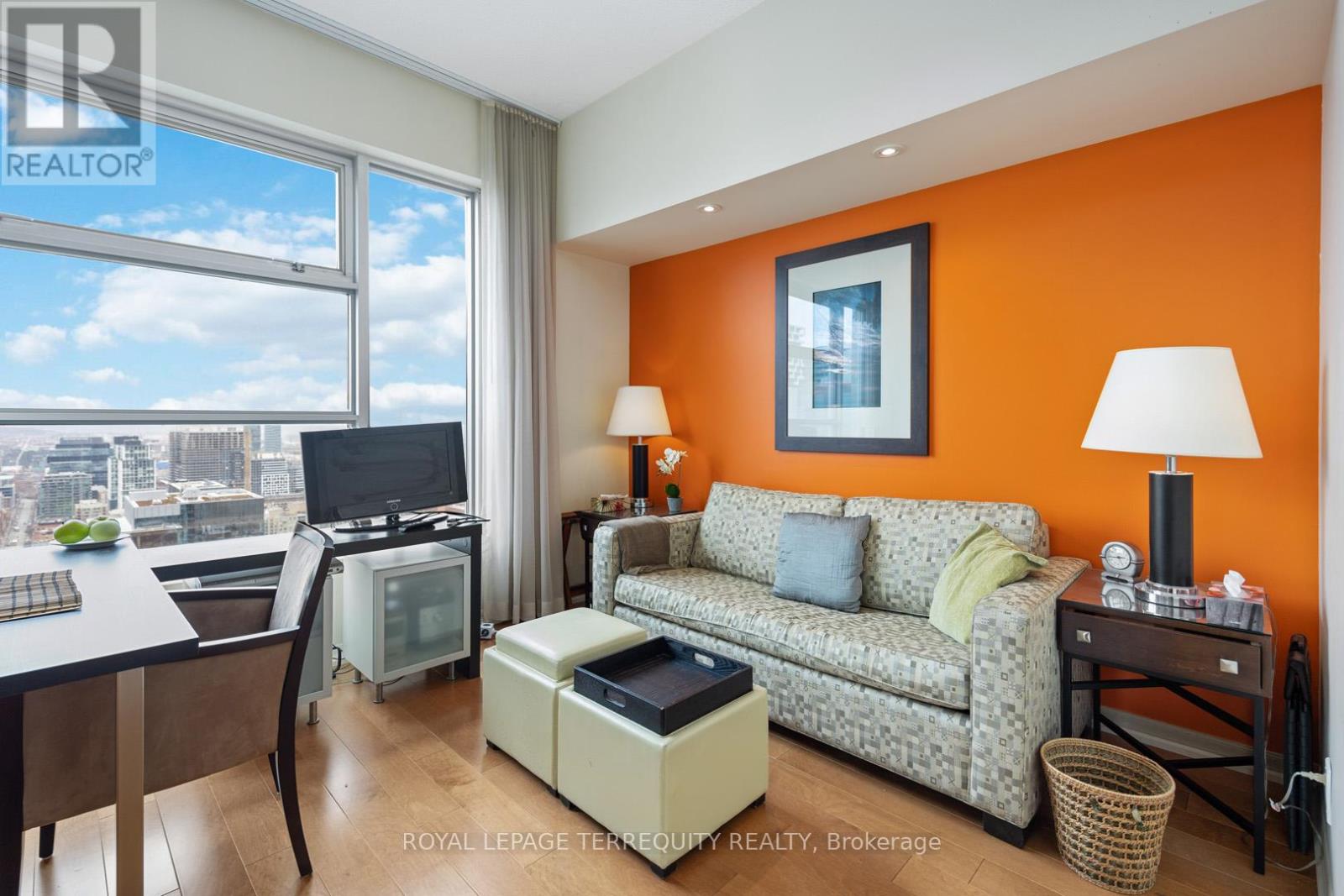 3104 - 1 King Street W, Toronto, Ontario  M5H 1A1 - Photo 3 - C12818150