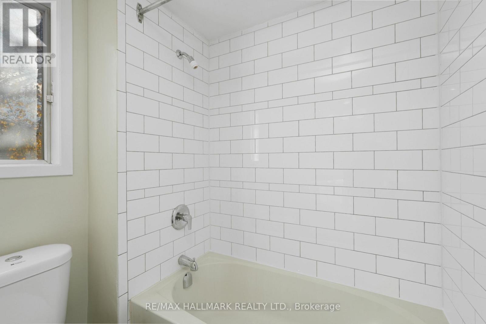 102 - 170 Grove Street E, Barrie (Wellington), Ontario  L4M 2P7 - Photo 7 - S12818968