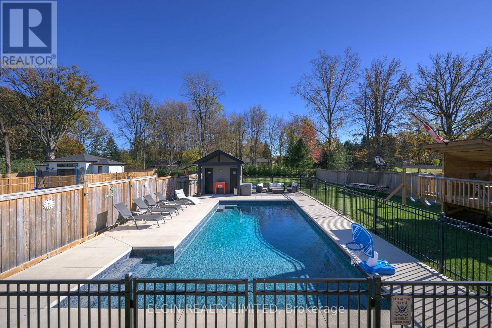 107 Optimist Drive, Southwold, Ontario  N5P 0G2 - Photo 36 - X12815444