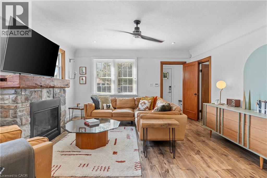 17 Davis Street W, Simcoe, Ontario  N3Y 2R2 - Photo 4 - 40807559