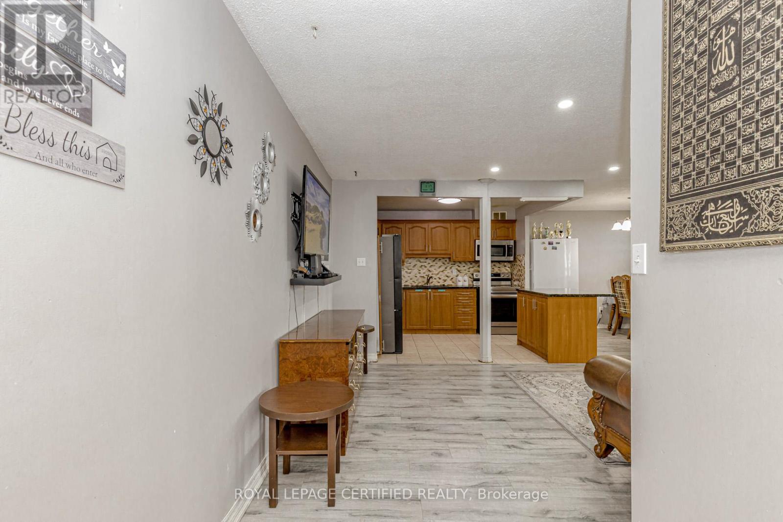 502 - 3577 Derry Road E, Mississauga, Ontario  L4T 1B3 - Photo 10 - W12818674