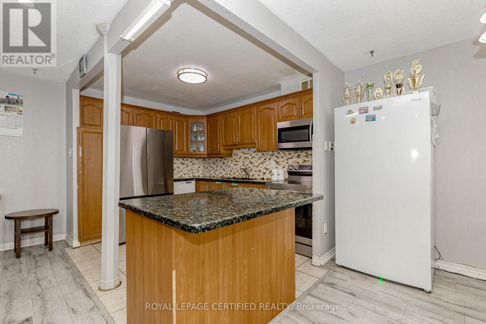 502 - 3577 Derry Road E, Mississauga, Ontario  L4T 1B3 - Photo 13 - W12818674