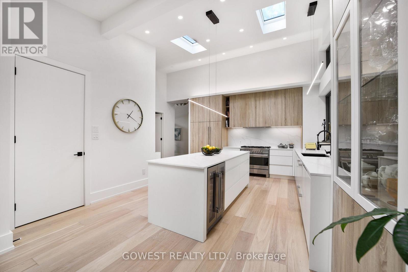 344 Dalewood Drive, Oakville, Ontario  L6J 4P5 - Photo 15 - W12818692