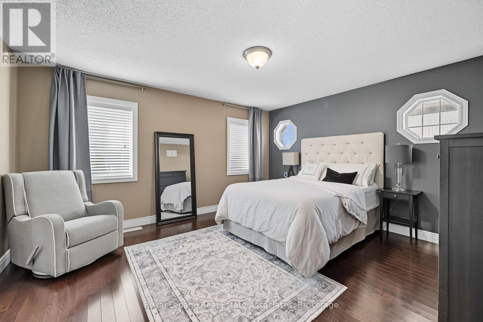 3335 Whilabout Terrace, Oakville, Ontario  L6L 0A8 - Photo 20 - W12818694