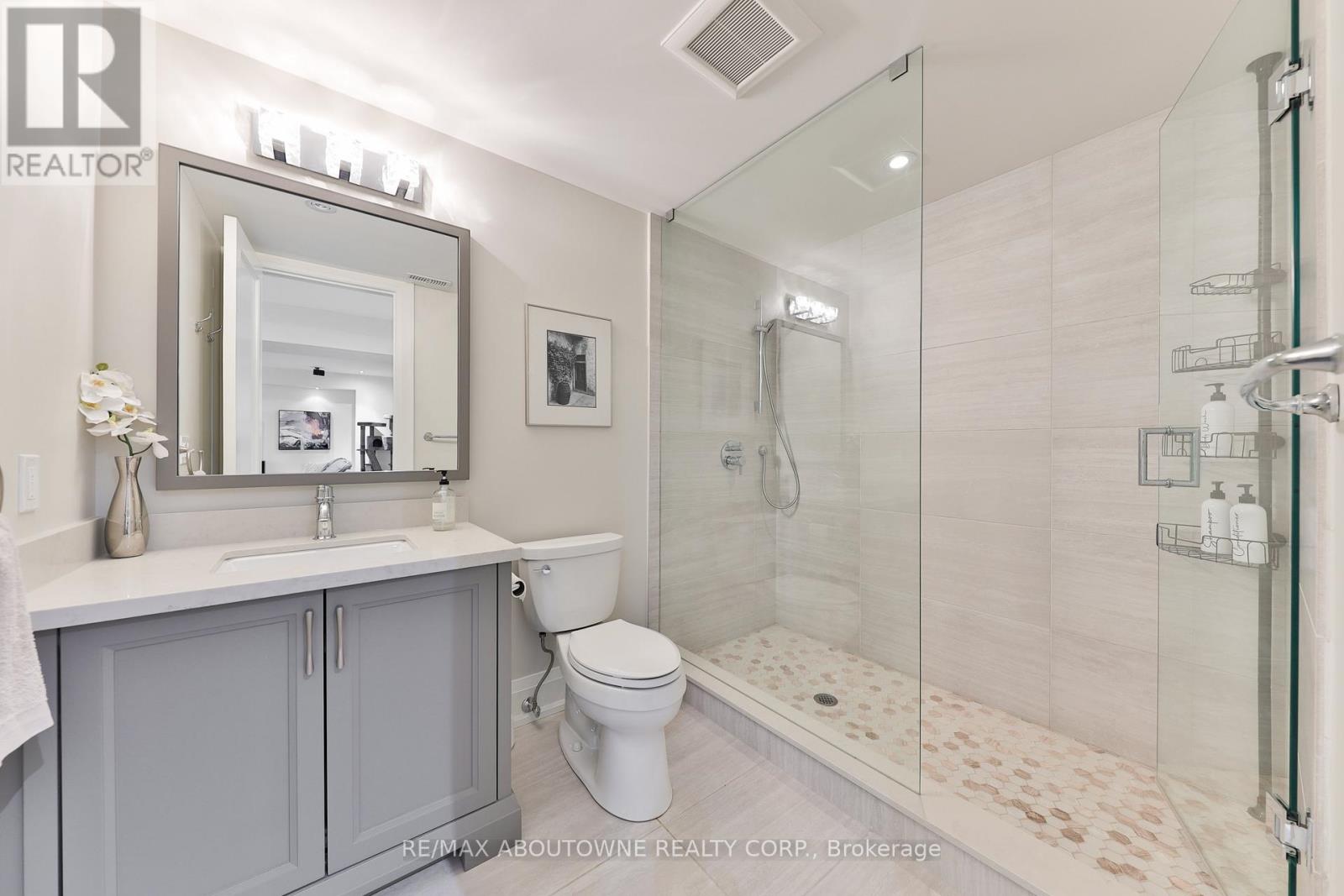 408 Saville Crescent, Oakville, Ontario  L6L 3T8 - Photo 42 - W12818700