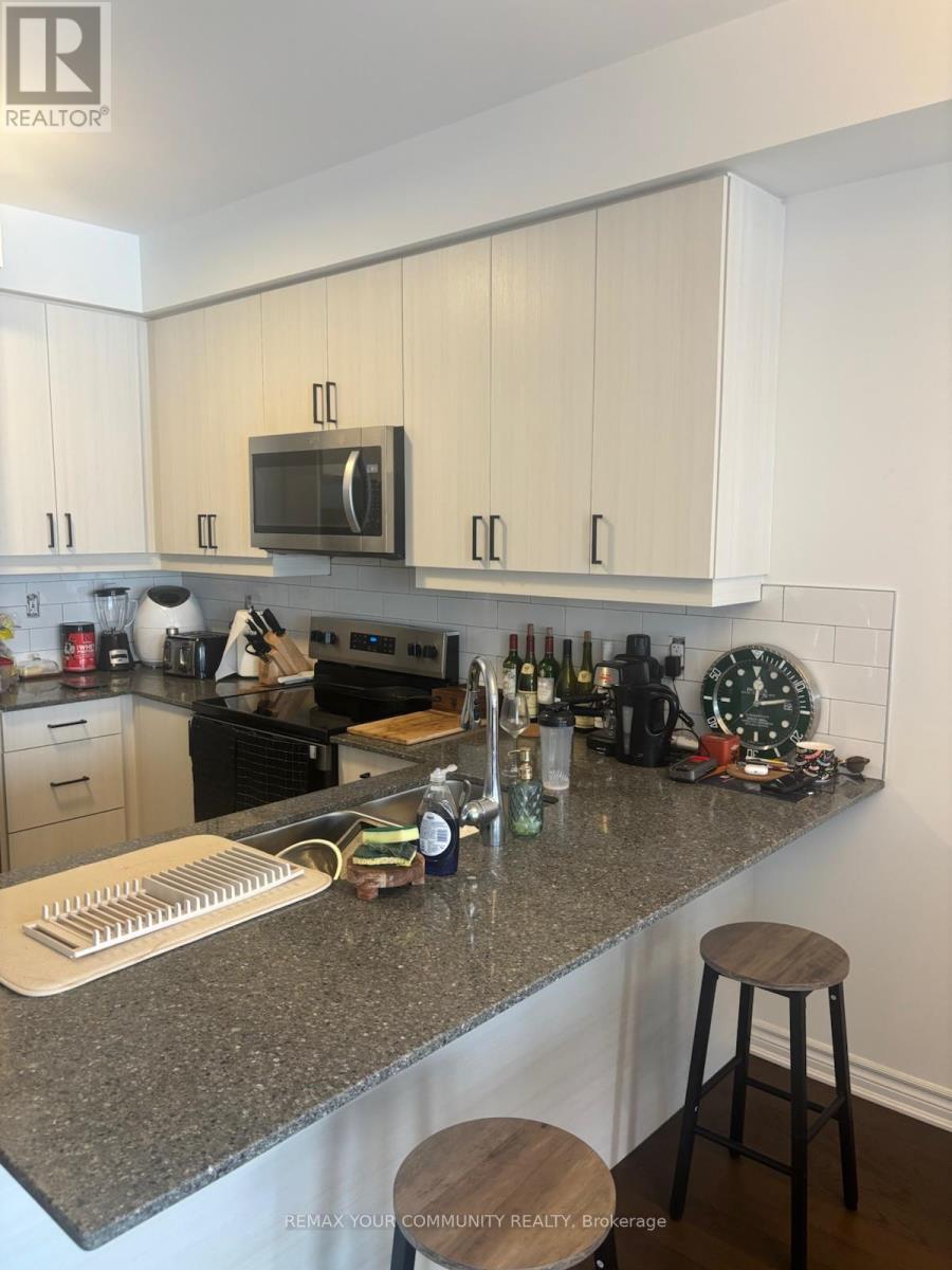 5219 Bench Row, Mississauga, Ontario  L5M 2S8 - Photo 7 - W12818704