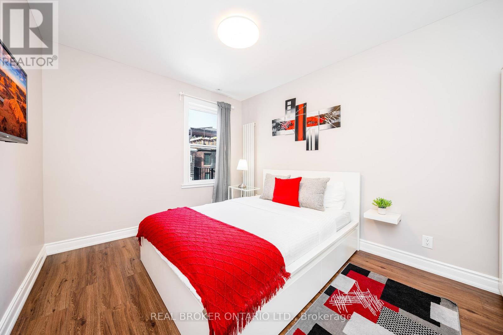 8 Springhurst Avenue, Toronto, Ontario  M6K 1A9 - Photo 18 - W12818738