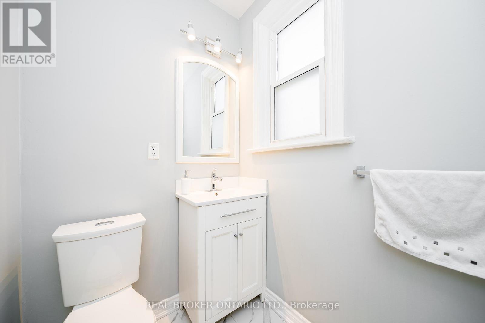 8 Springhurst Avenue, Toronto, Ontario  M6K 1A9 - Photo 23 - W12818738