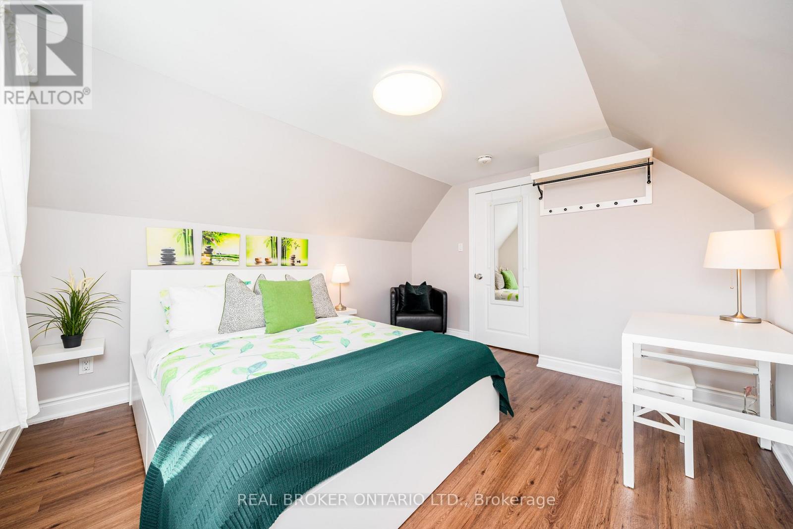 8 Springhurst Avenue, Toronto, Ontario  M6K 1A9 - Photo 26 - W12818738