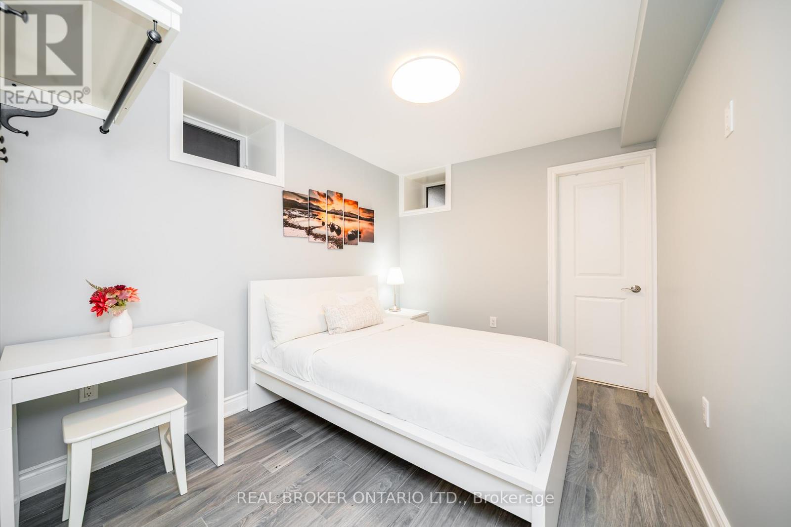 8 Springhurst Avenue, Toronto, Ontario  M6K 1A9 - Photo 33 - W12818738