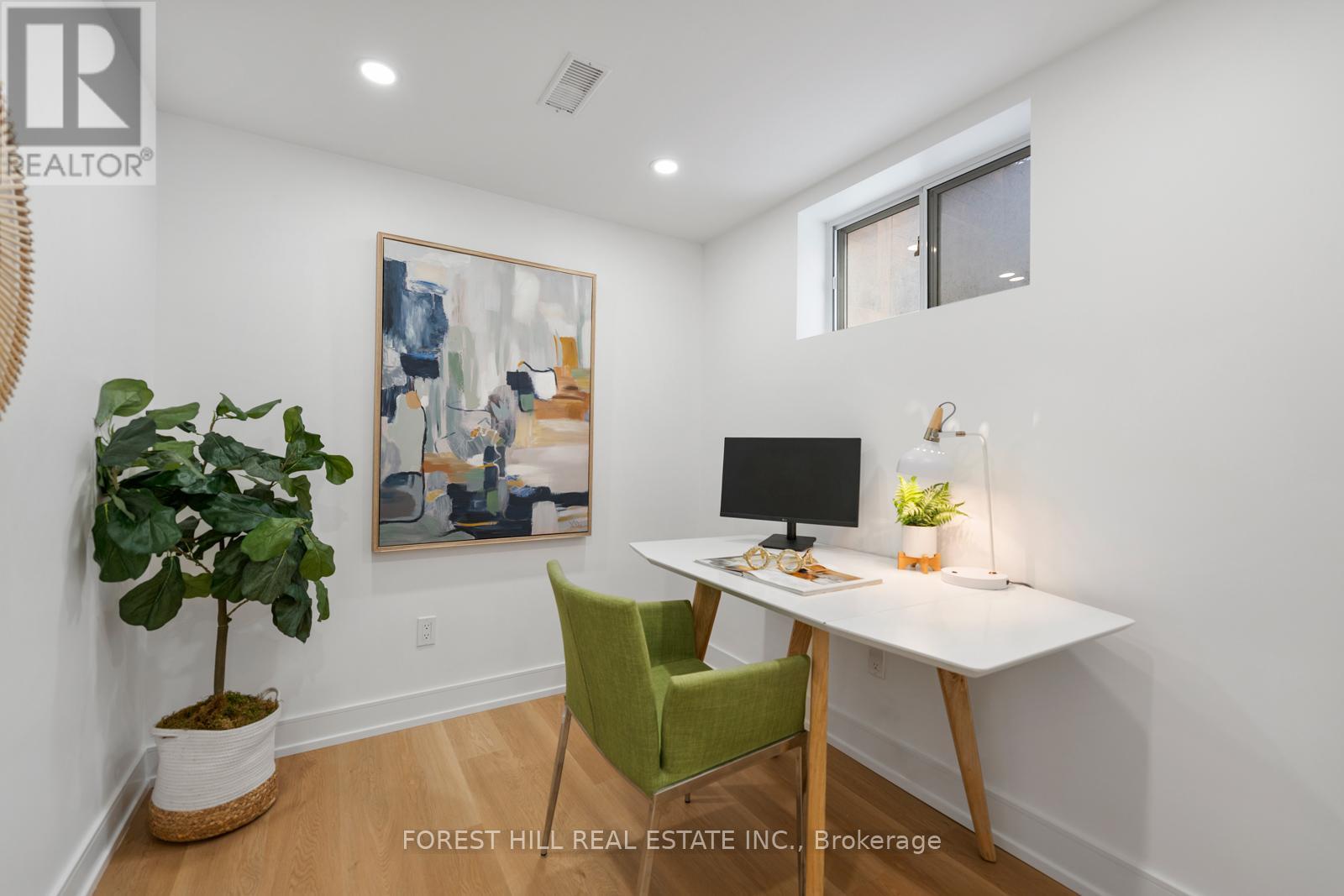 623 Harvie Avenue, Toronto, Ontario  M6E 4M4 - Photo 22 - W12818748