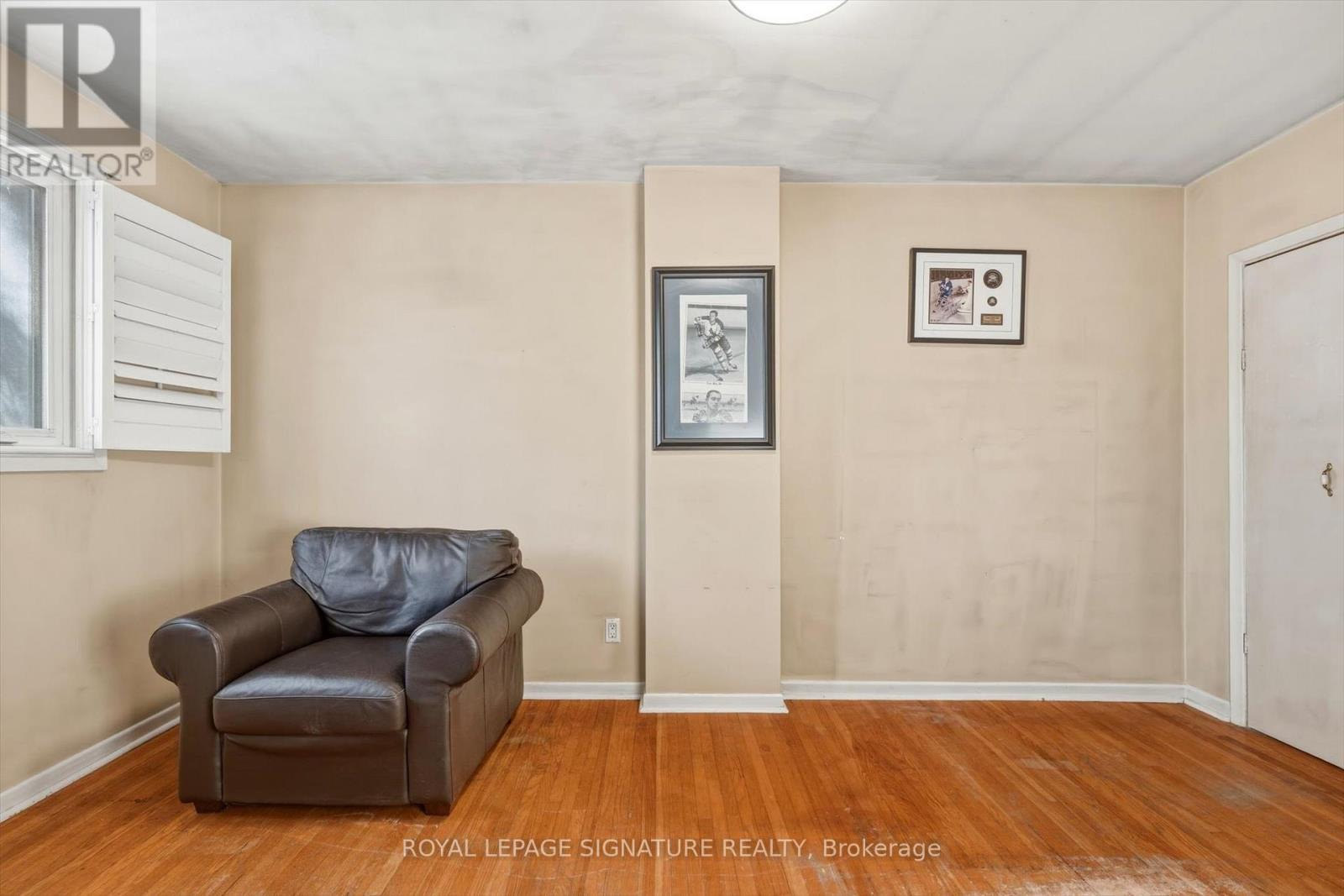 1389 Tyneburn Crescent, Mississauga, Ontario  L4X 1P6 - Photo 17 - W12818750