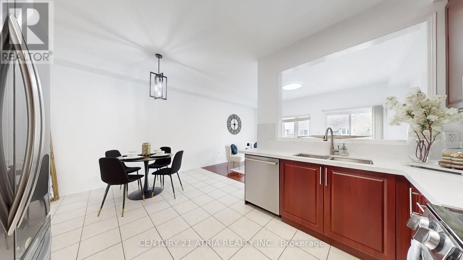 5186 Angel Stone Drive, Mississauga, Ontario  L5M 0L4 - Photo 8 - W12818846