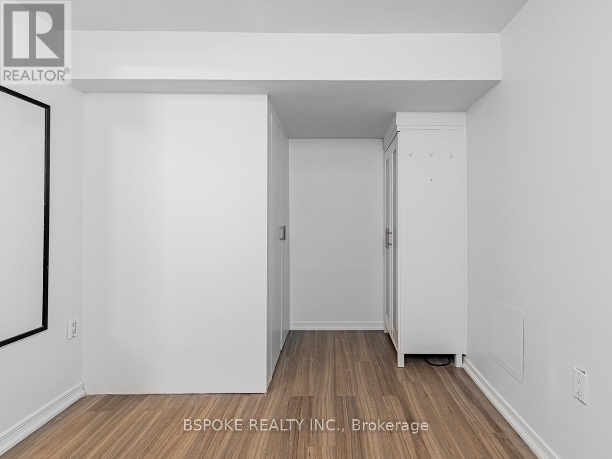 Main Floor - 142 Silverthorn Avenue, Toronto, Ontario  M6N 3K3 - Photo 10 - W12818848