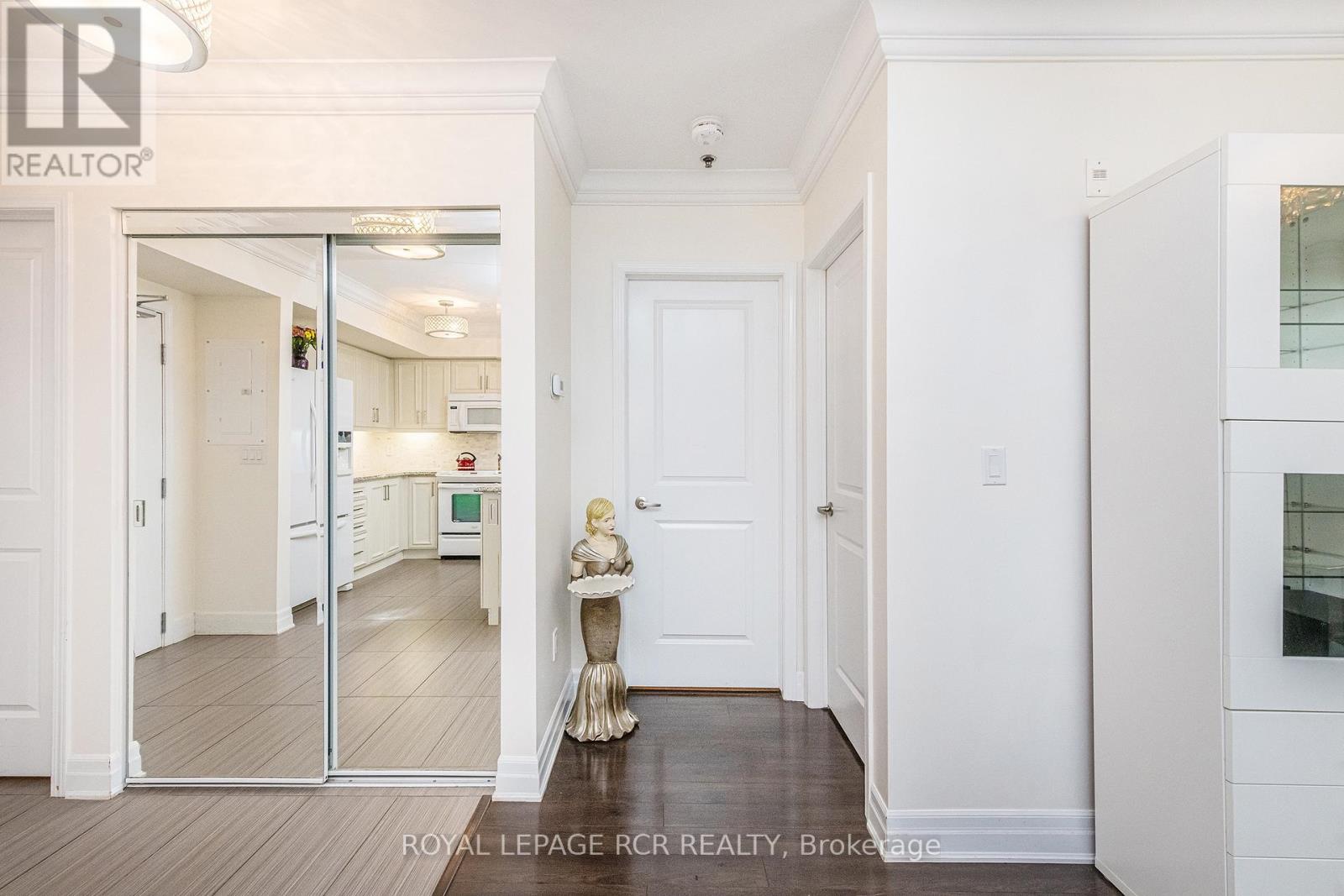 106 - 60 Baycliffe Crescent, Brampton, Ontario  L7A 0Z4 - Photo 8 - W12818908