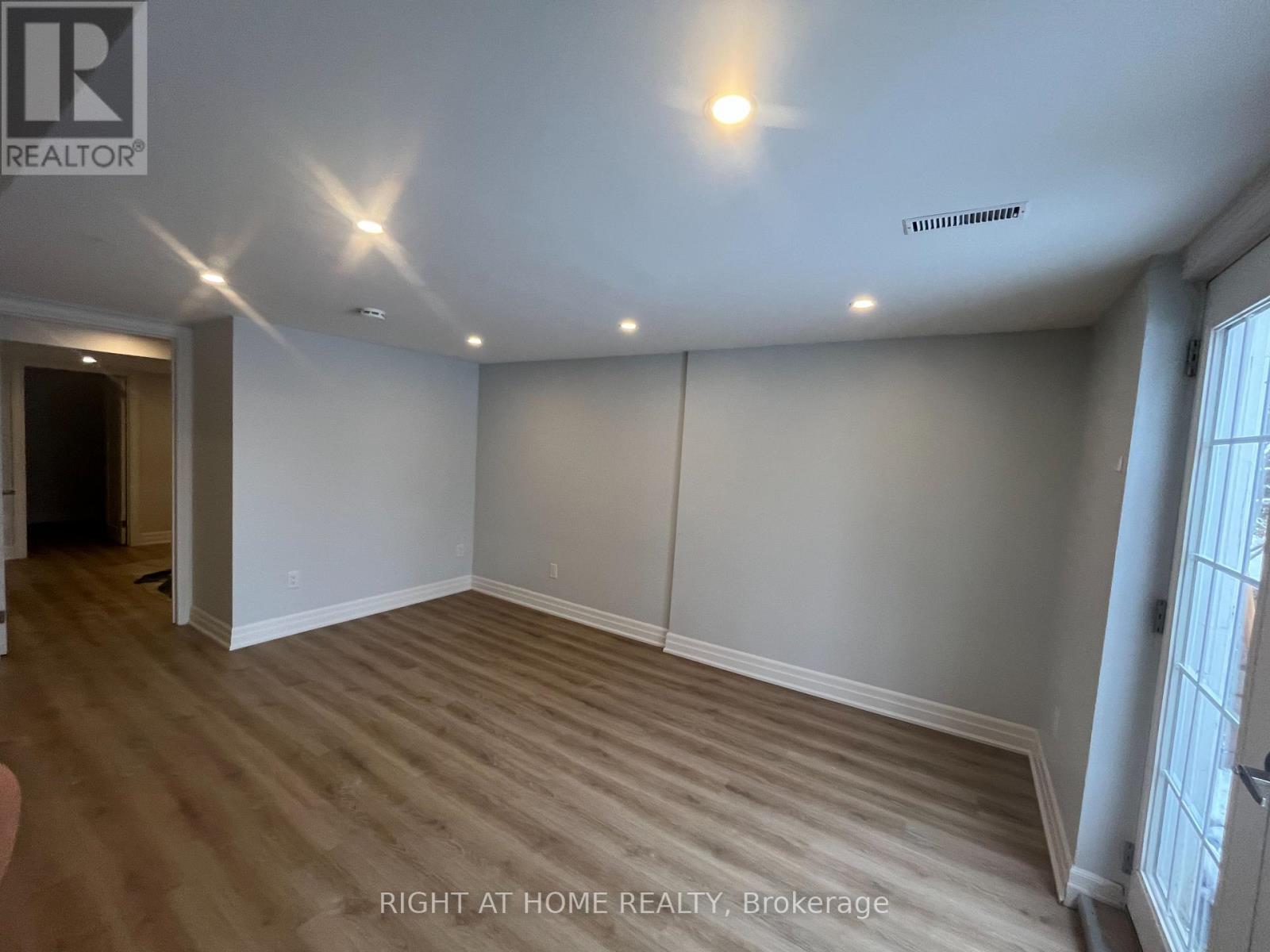 4203 Wheelwright Crescent, Mississauga, Ontario  L5L 2X4 - Photo 4 - W12818930